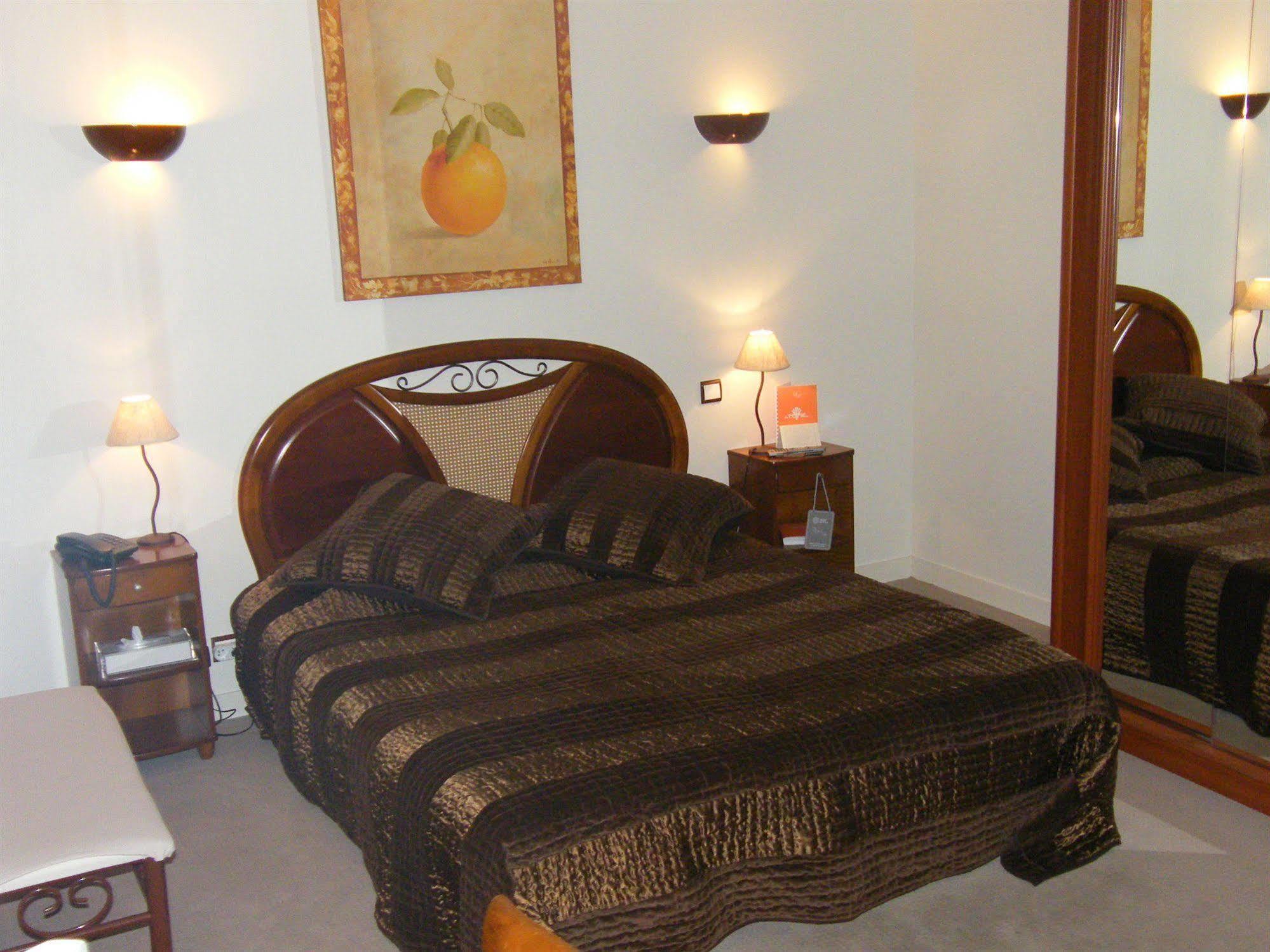 Auberge Du Cheval Blanc - Teritoria Selles-Saint-Denis Dış mekan fotoğraf